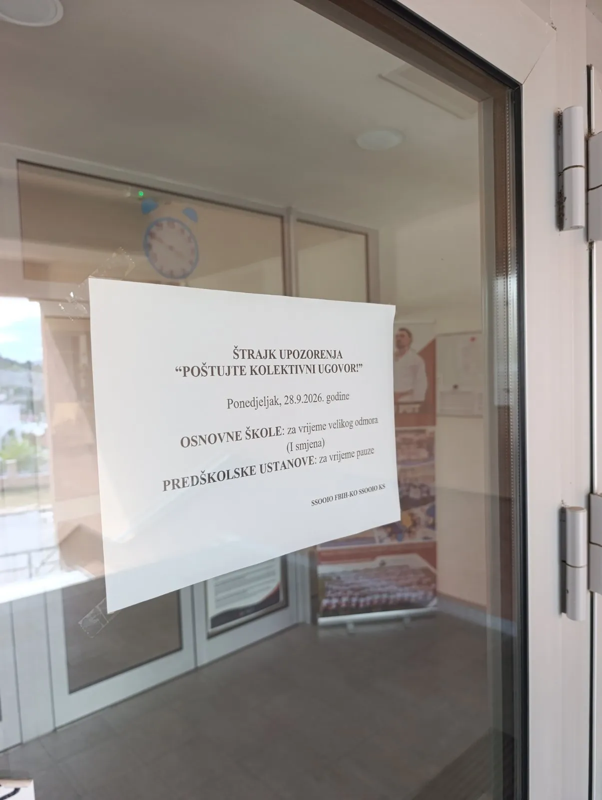 Vlada KS nije objavila Kolektivni ugovor, u ponedjeljak štrajk upozorenja u vrtićima i školama, u srijedu protesti