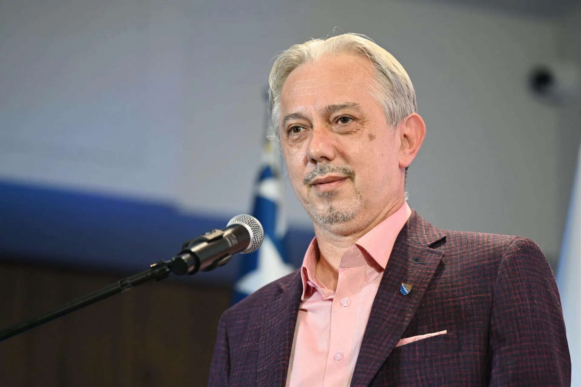 Kovačević u Mostaru: Lučić oteo Energopetrolove pumpe koje su državna imovina, zalaže se nelegalnu gradnju Kazališta, koja je razlika između njega i HDZ