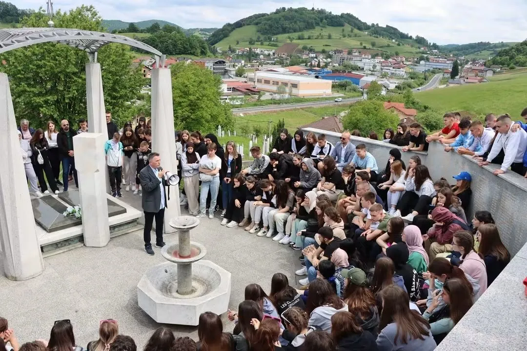 'Od rata do mira I, II i III': Nastavljene studijske posjete širom domovine Bosne i Hercegovine
