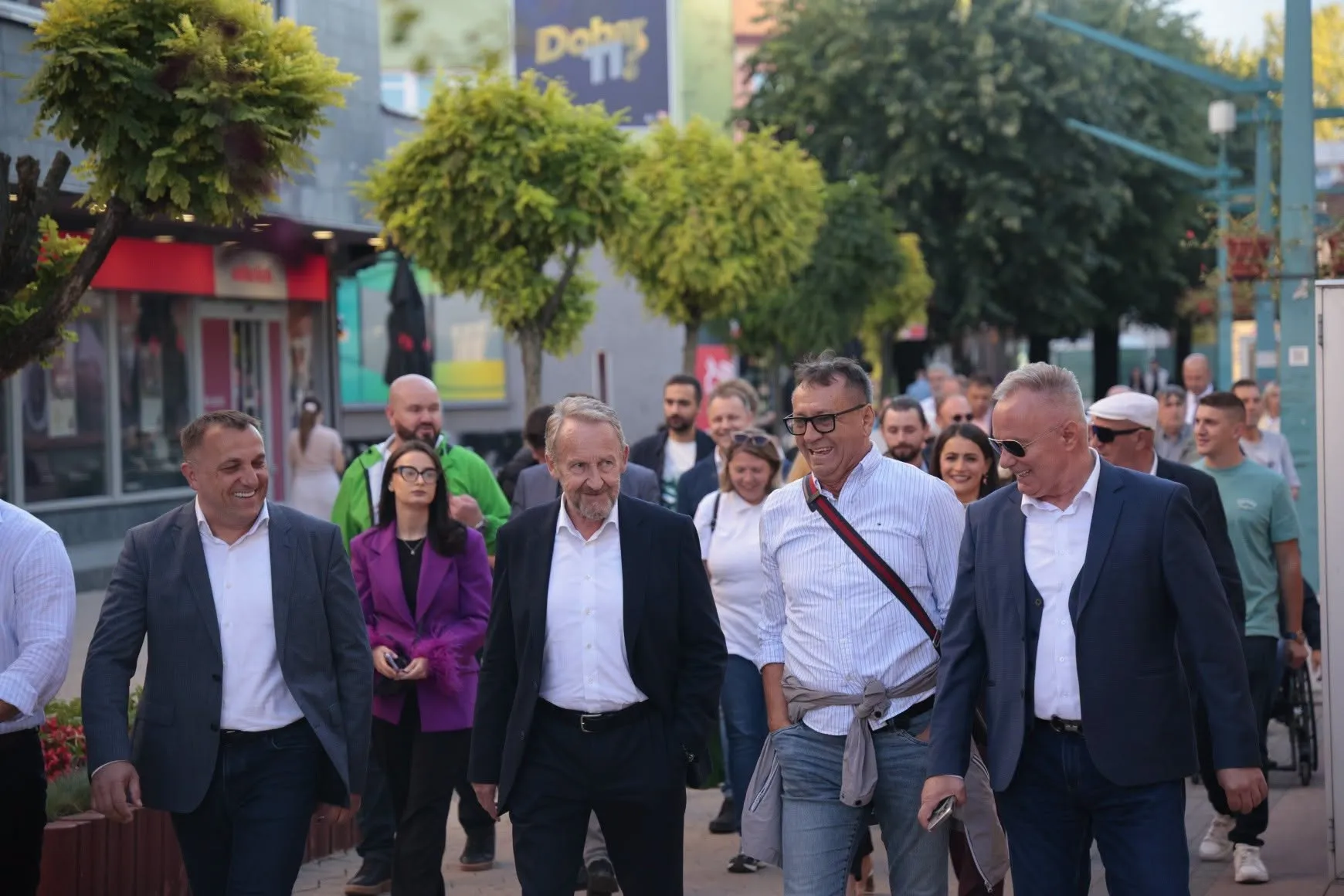 Veliki broj Bišćana na druženju s Bakirom Izetbegovićem
