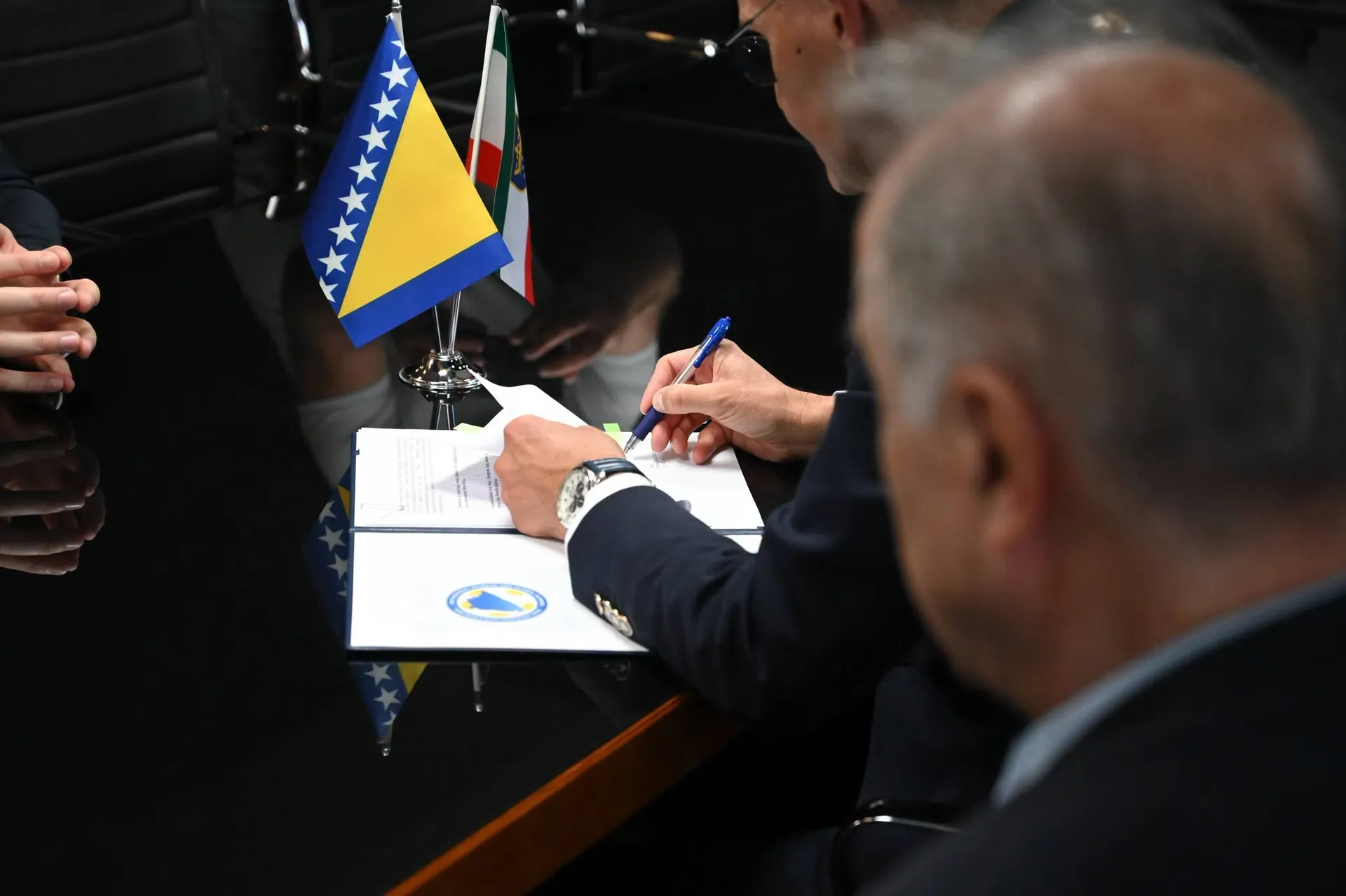 Vlada ZDK osigurala 600.000 KM: Potpisan sporazum za glavni projekat Nacionalnog stadiona u Zenici