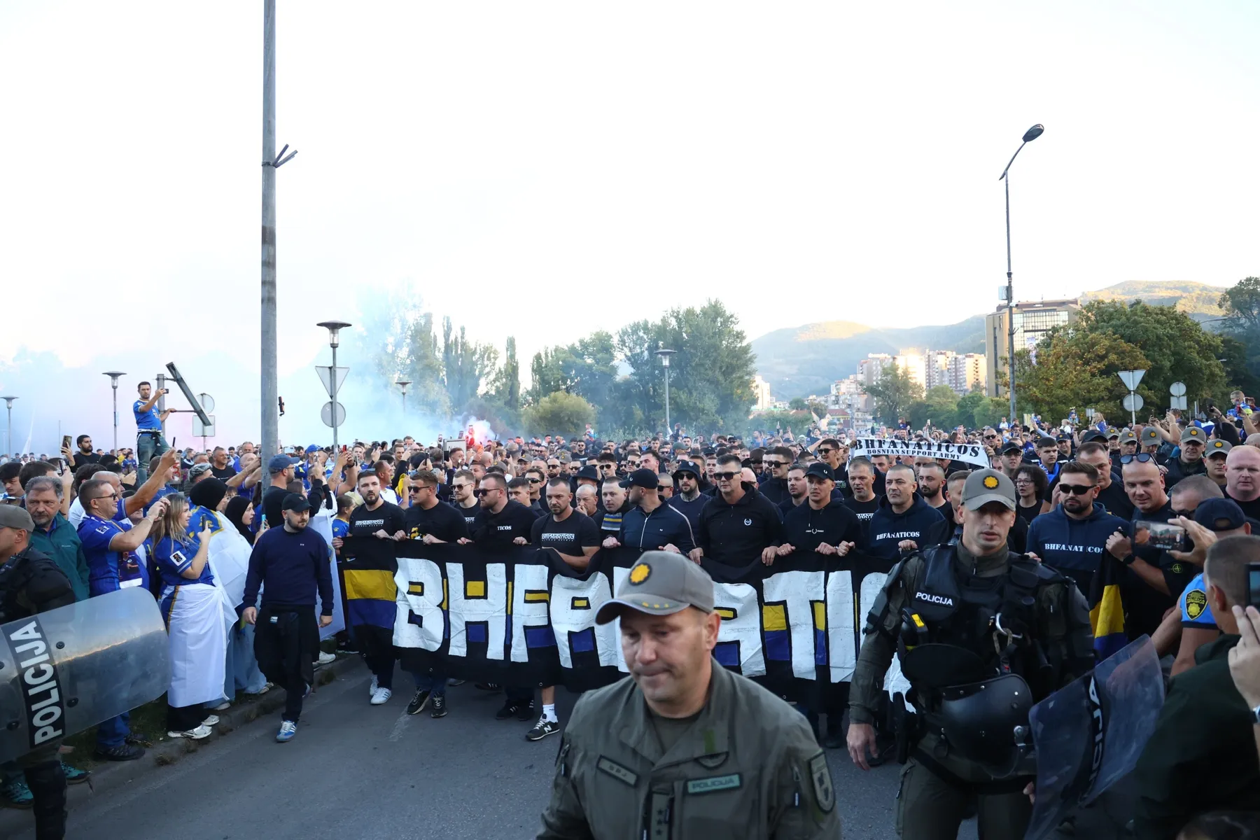 Zenica će večeras da 'gori': Rijeke navijača slijevaju se ka 'Bilinom polju'
