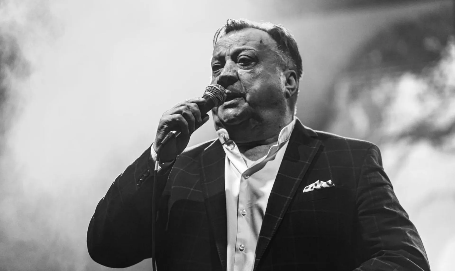 Prije tačno godinu napustio nas je legendarni Halid Bešlić