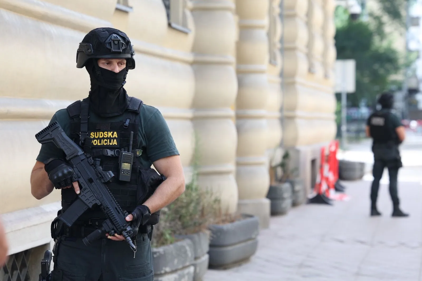 Potvrđena optužnica protiv tri osobe zbog ubistva 36-godišnjaka na okrutan način u sarajevskom naselju Dobrinja