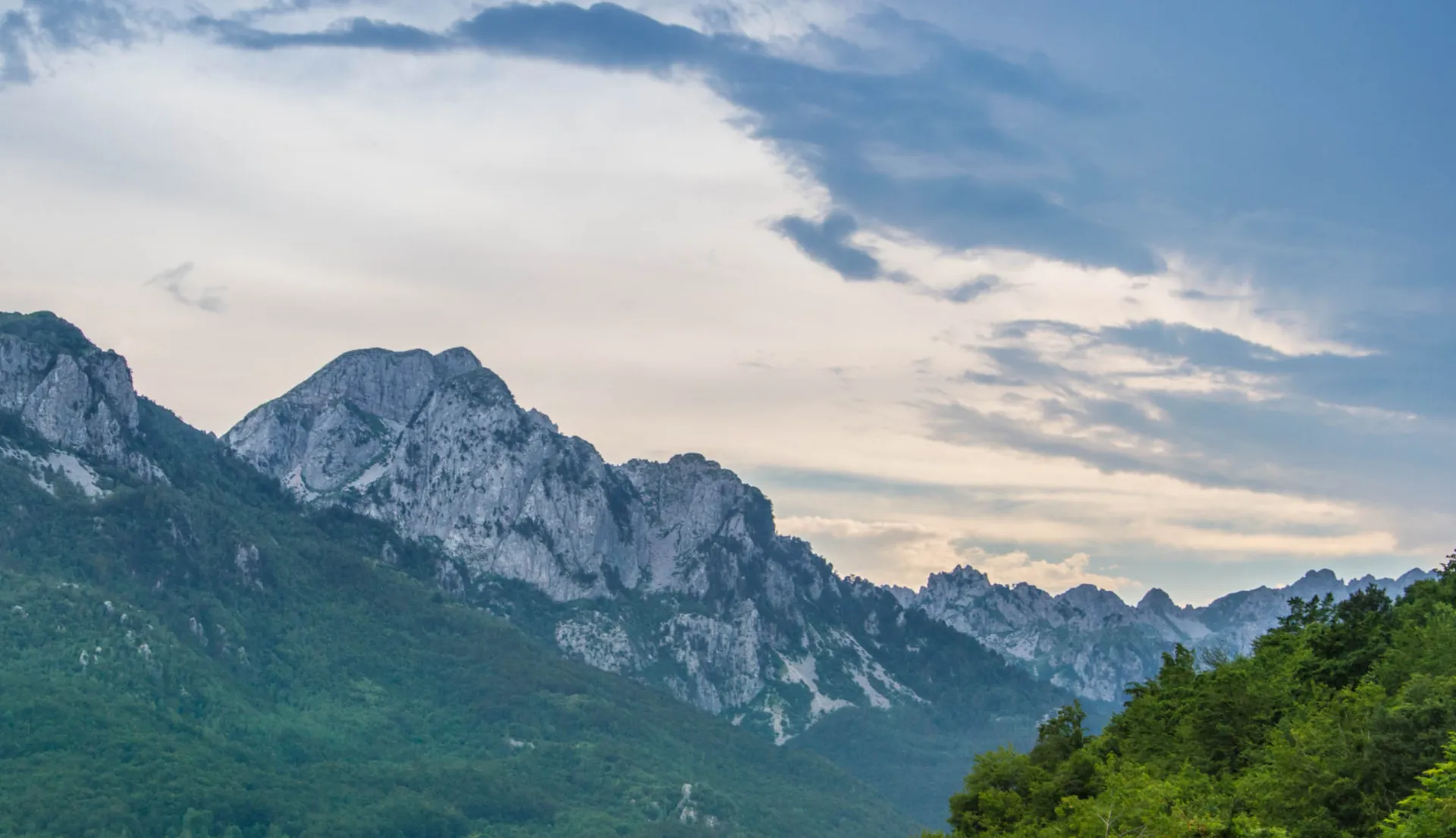 U BiH i danas oblačno s kišom i lokalnim pljuskovima