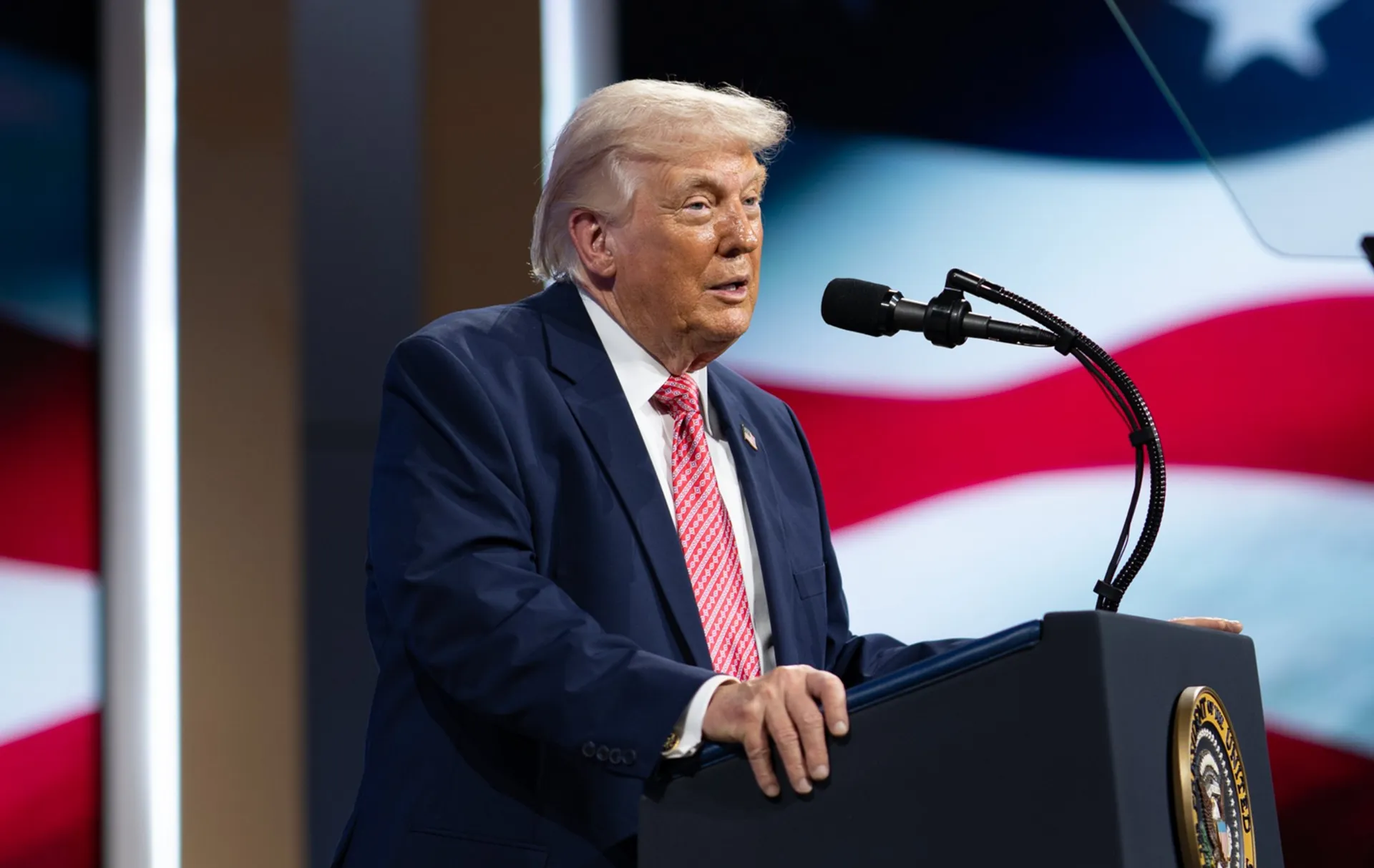 Trump: Vrijeme je da Ukrajina dobije novog predsjednika