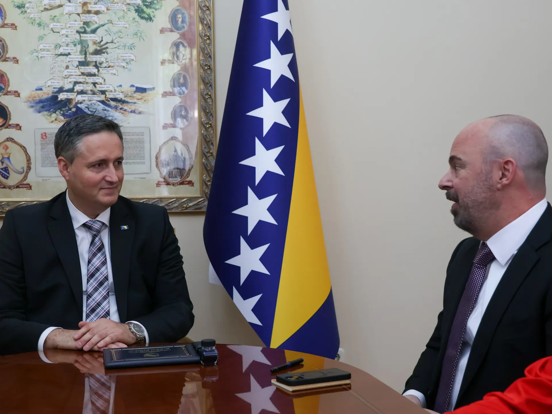 Bećirović i Ginkel o političkoj i sigurnosnoj situaciji te rezultatima izbora