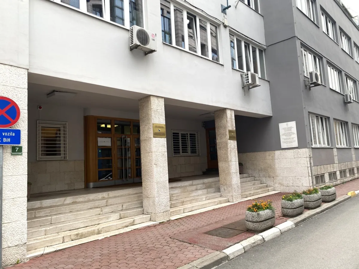 Više listića nego birača: CIK BiH naredio ručno brojanje glasova na 246 biračkih mjesta