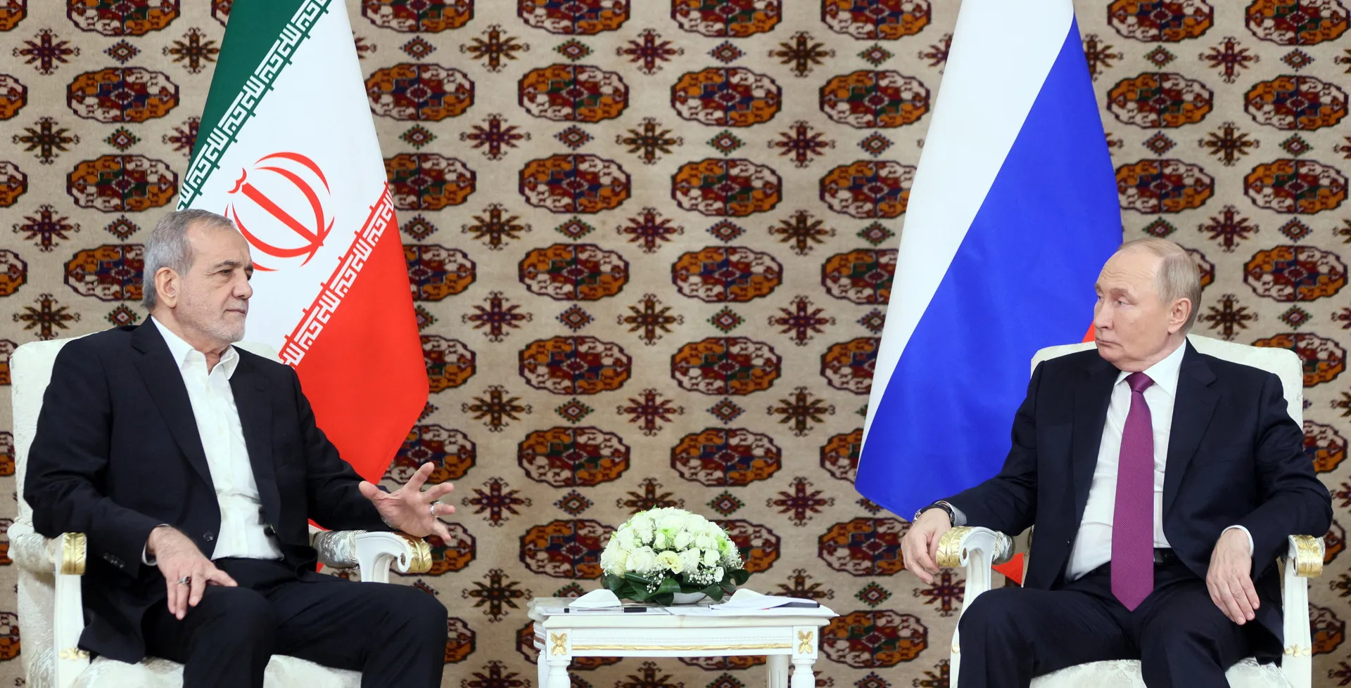 U Moskvi danas sastanak Putina i Pezeshkiana