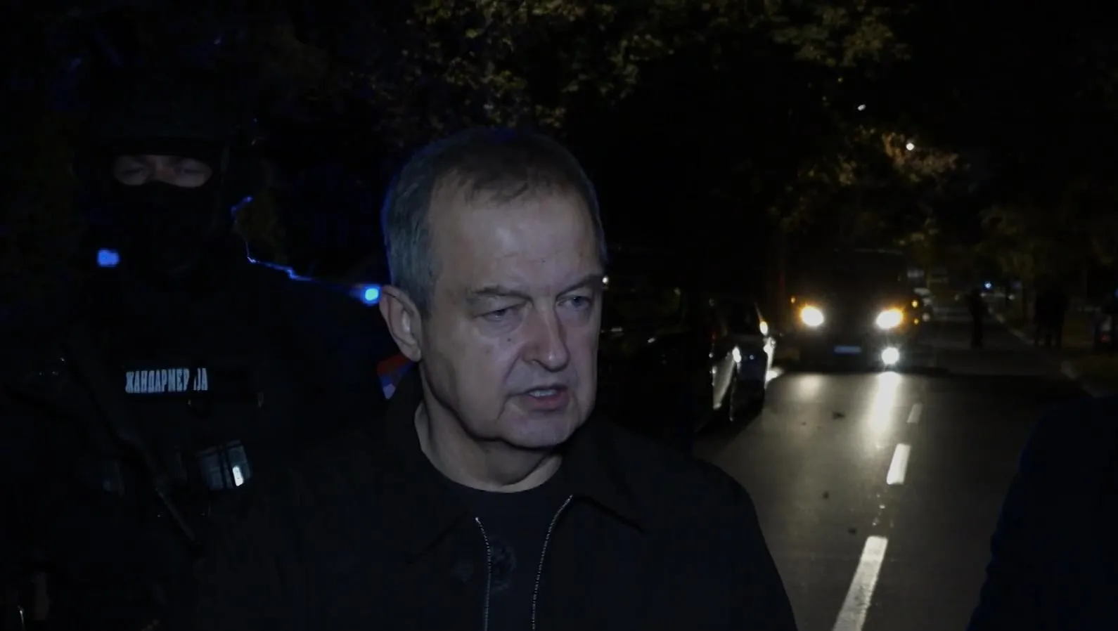ŠTA DAČIĆ PRIČA Ako su sigurnosne službe pratile napadača, kako mu nisu znale identitet?