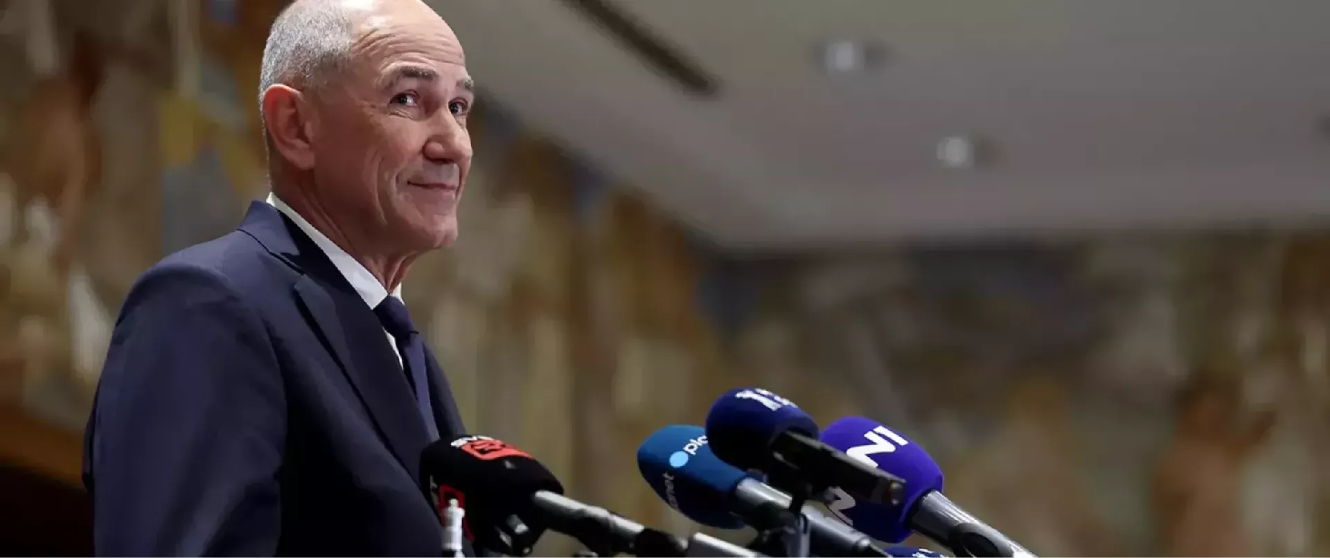 Iz popolne tišine Nataši za rojstni dan: 46 podpisov? Preiskovalka tudi za SDH, k(j)er naj bi Izplavale zelo zanimive zgodbe