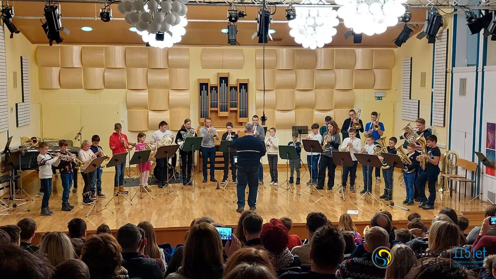 Zaključni koncert udeležencev in mentorjev današnjih trobilnih delavnic