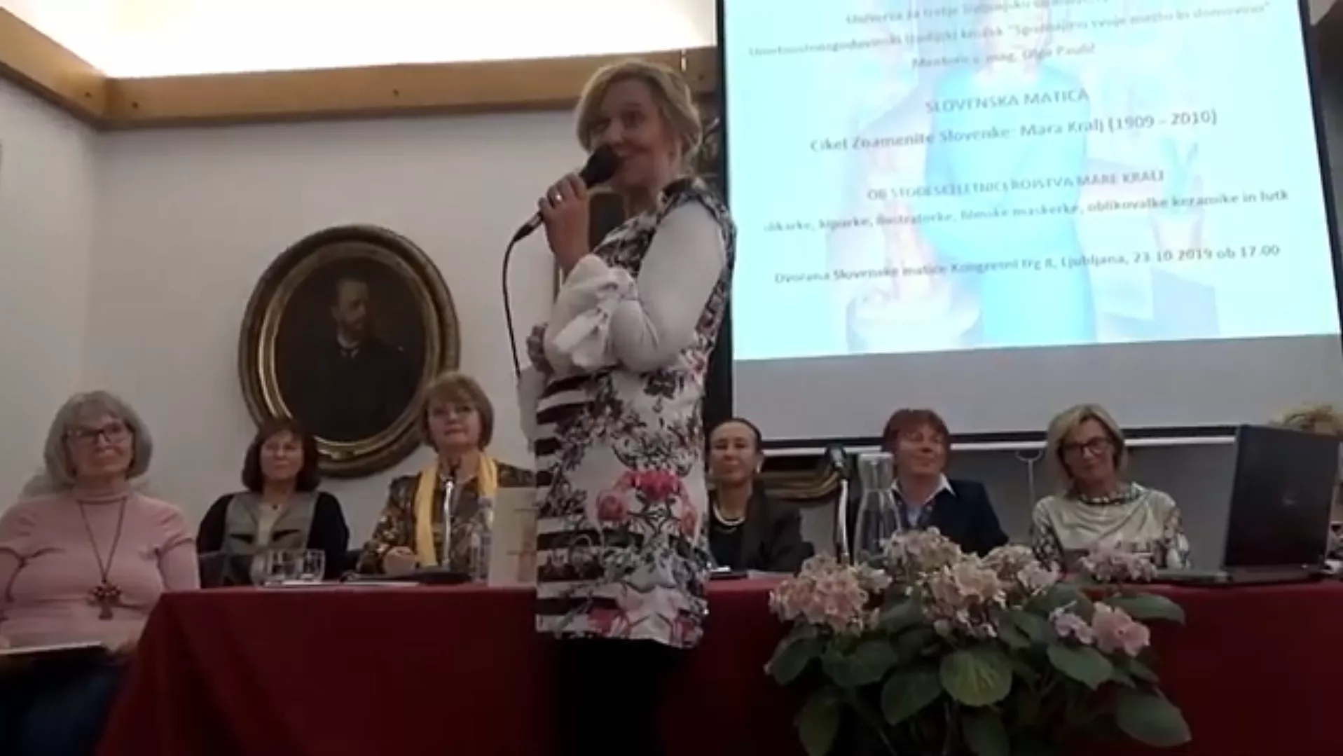 Mara Kralj - Slovenska slikarka, ilustratorka, dekoraterka, keramičarka in oblikovalka lutk