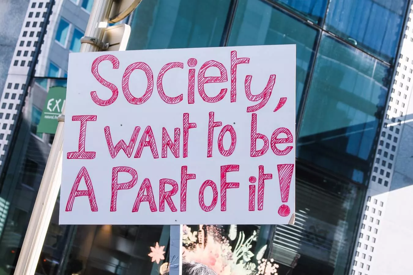 Manifest Evropske mreže za neodvisno življenje (ENIL) za evropske volitve in zakonodajno telo Evropskega parlamenta 2024 2029