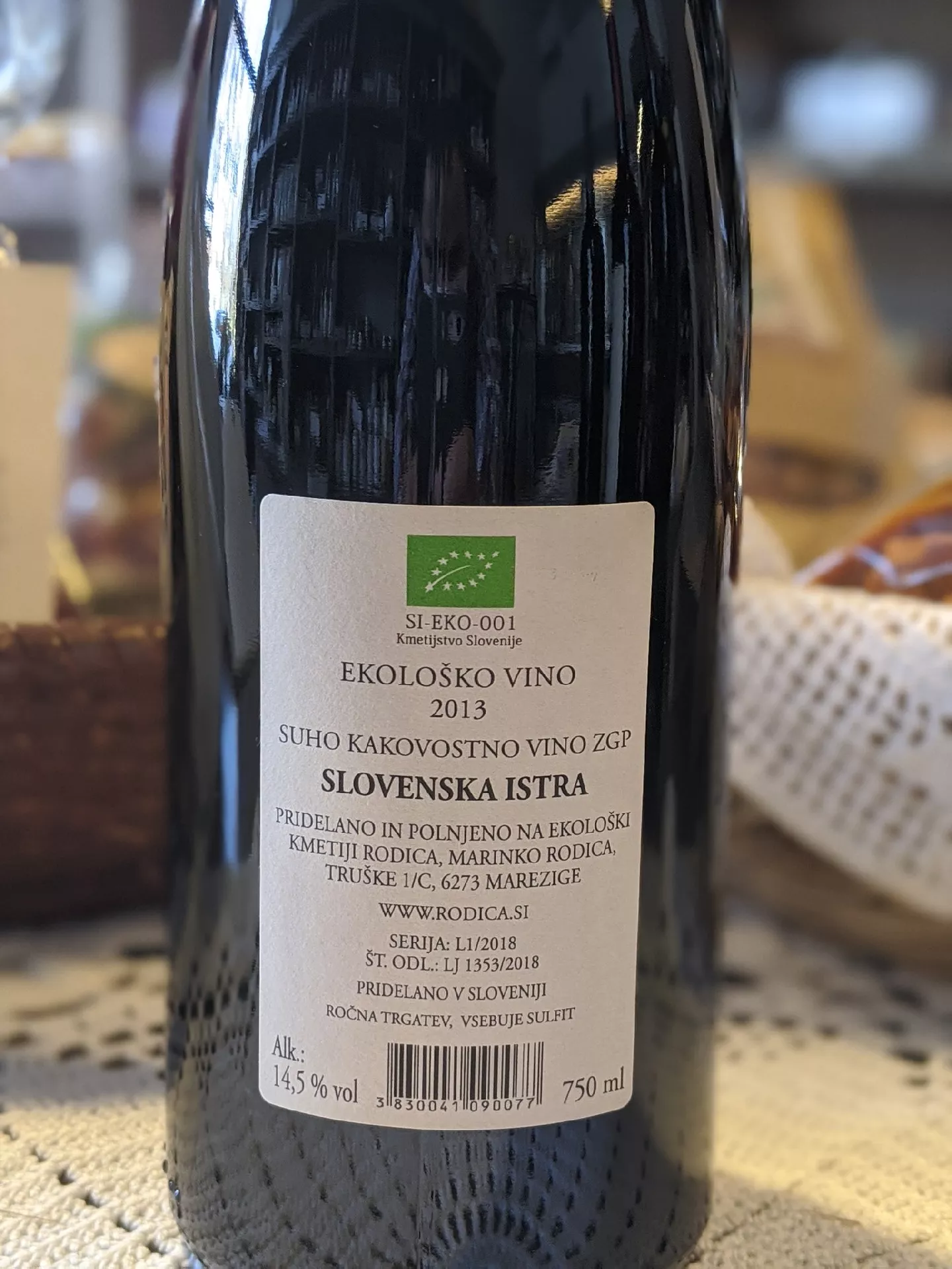 Truške rdeče Rodica 0,75 l- kakovostno vino ZGP - 2