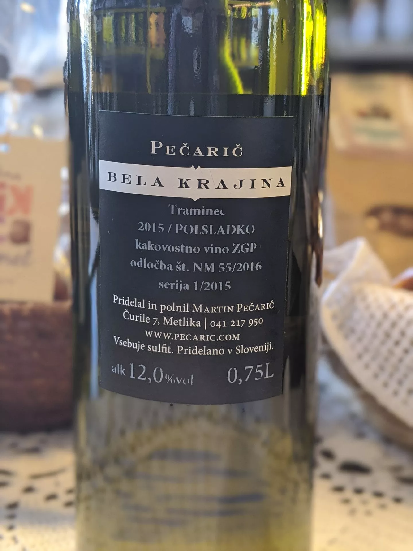 Traminec Pečarič 0,75l- kakovostno vino ZGP - 2