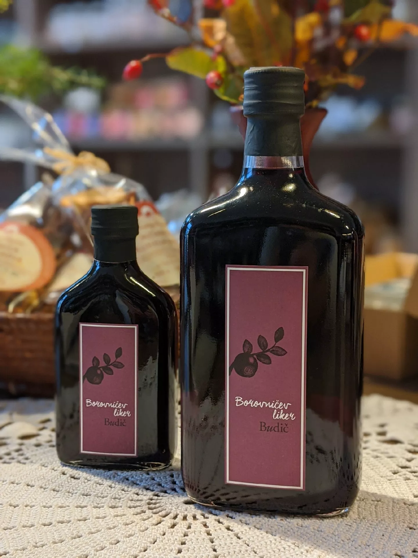 Borovničev liker 700ml, 200ml