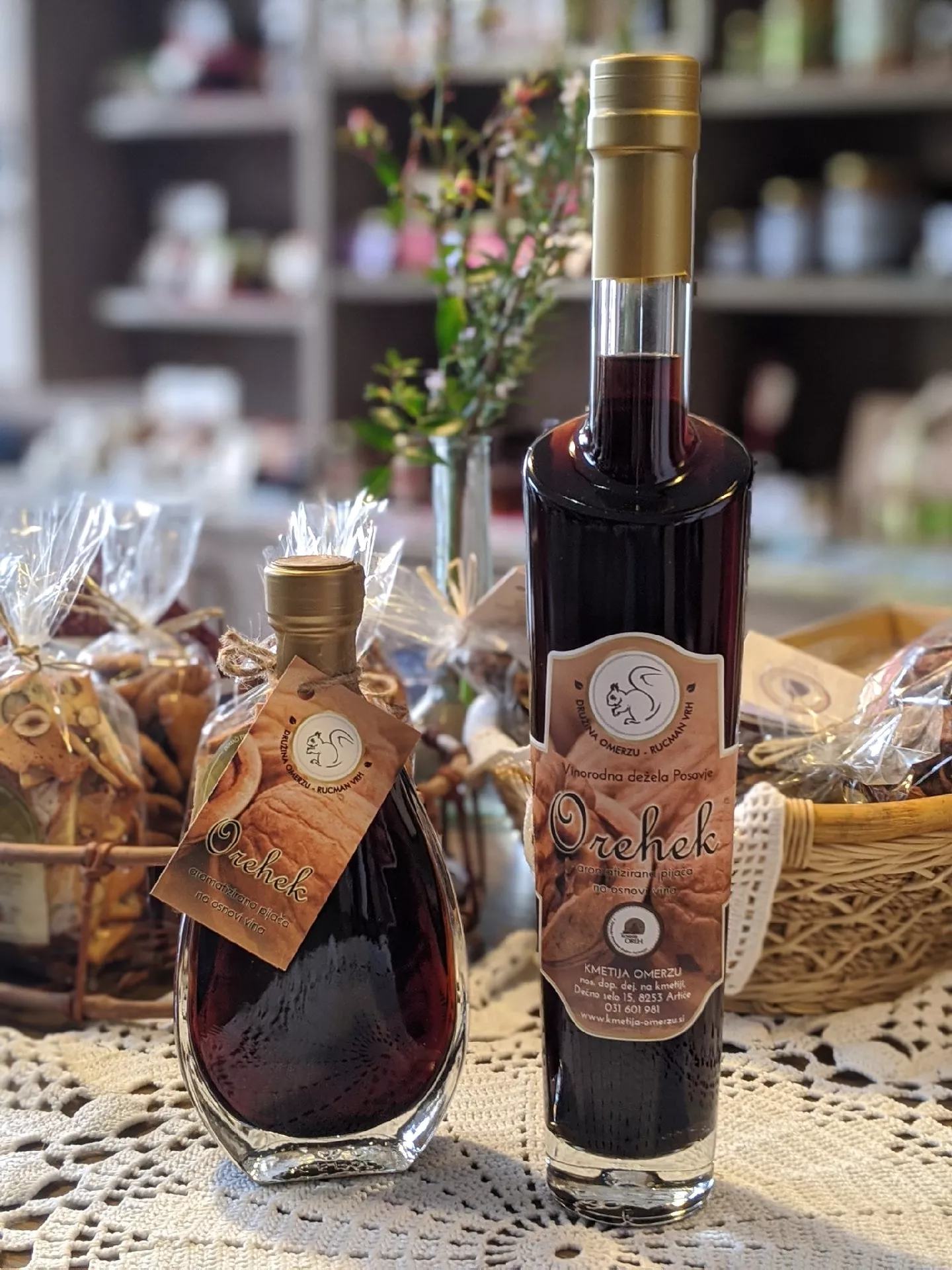 Orehovo vino 350ml, 200ml