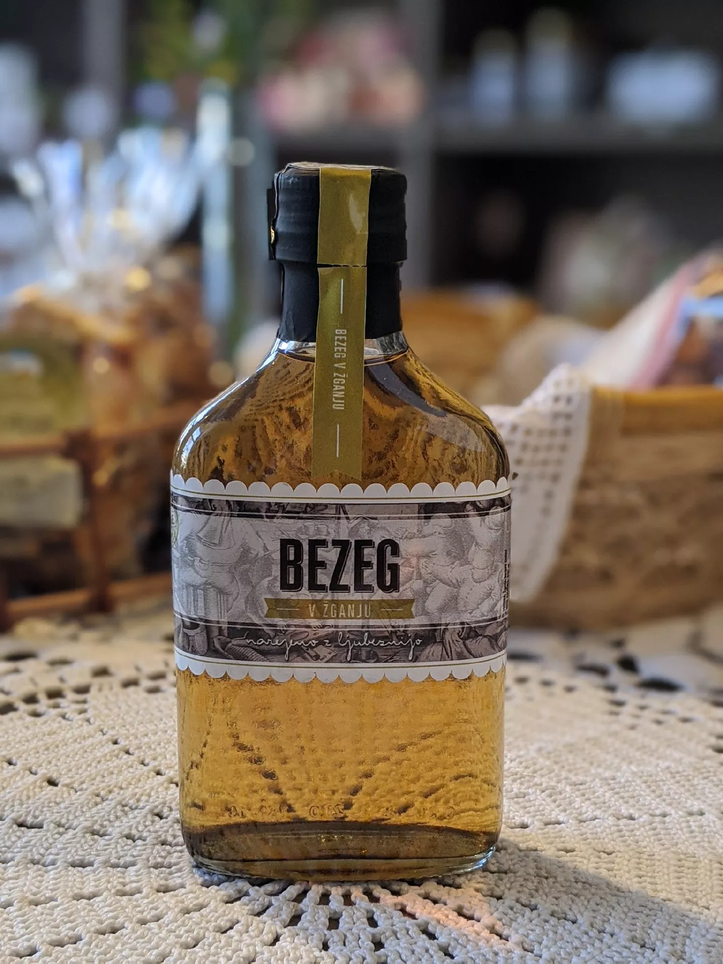 Bezeg v žganju 500ml, 200ml - 2