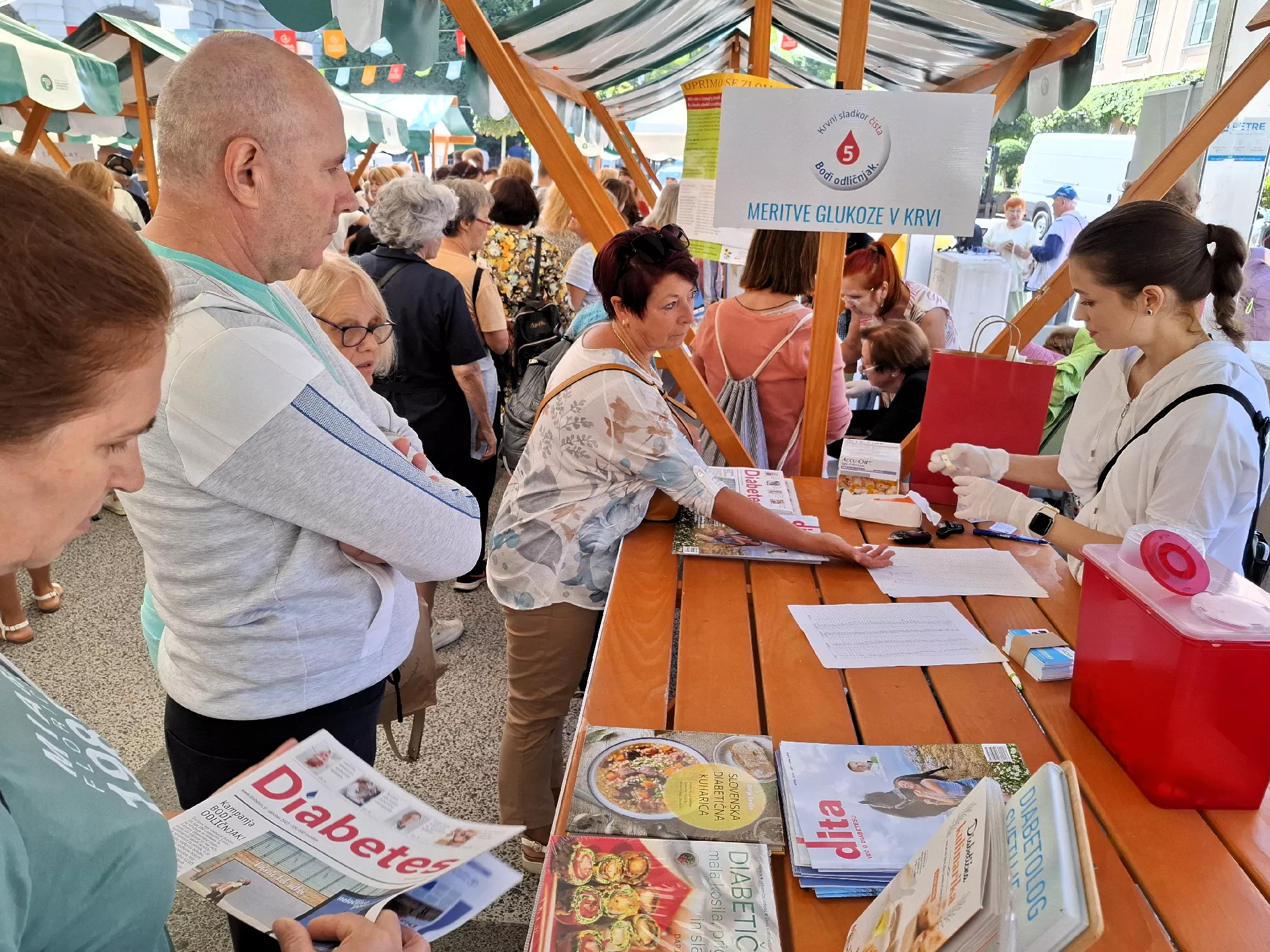 V centru Ljubljane je bilo festivalsko vzdušje. In še zelo zdravo.