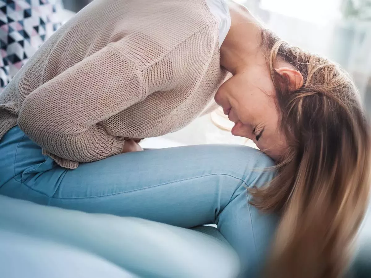 Ali pomanjkanje ogljikovih hidratov spodbuja razvoj raka debelega črevesa?