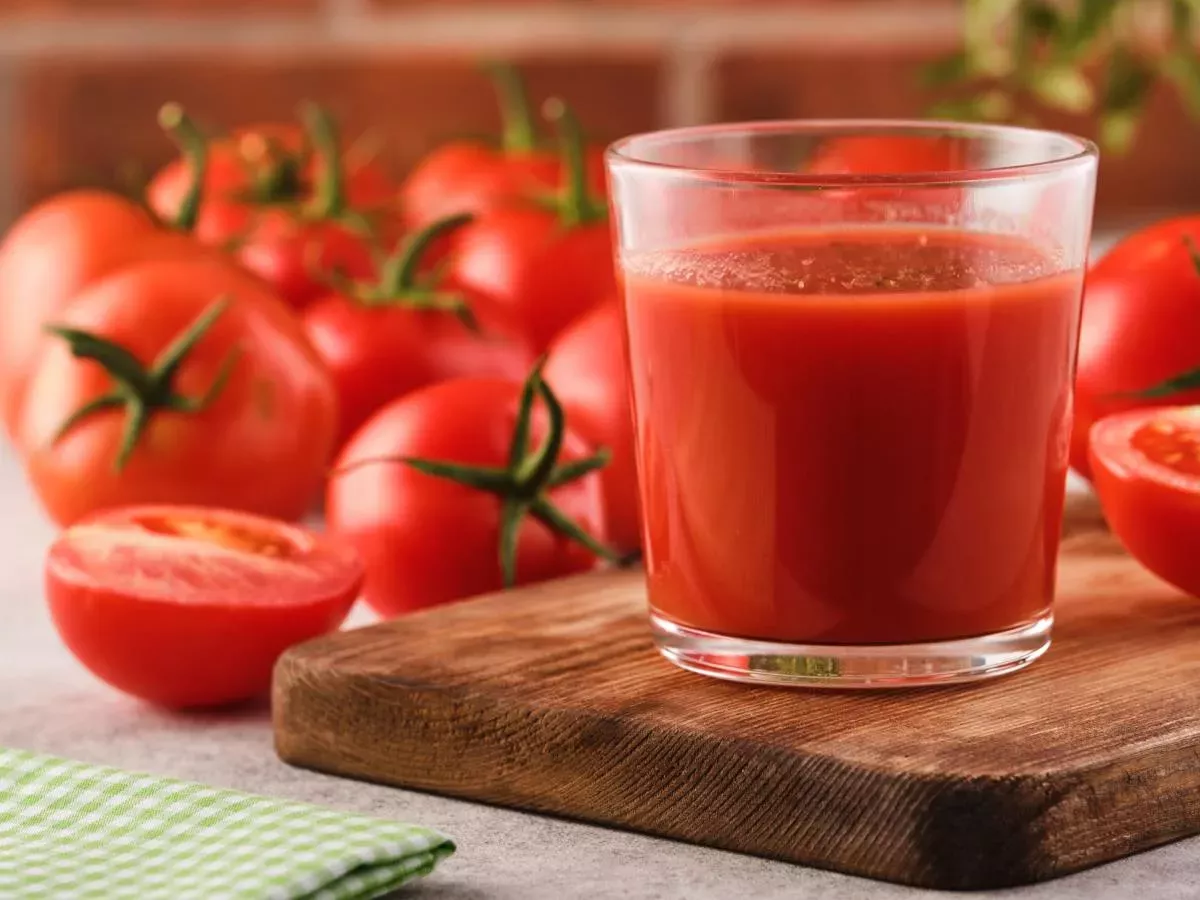 Kaj se zgodi, če pijete paradižnikov sok za zajtrk?