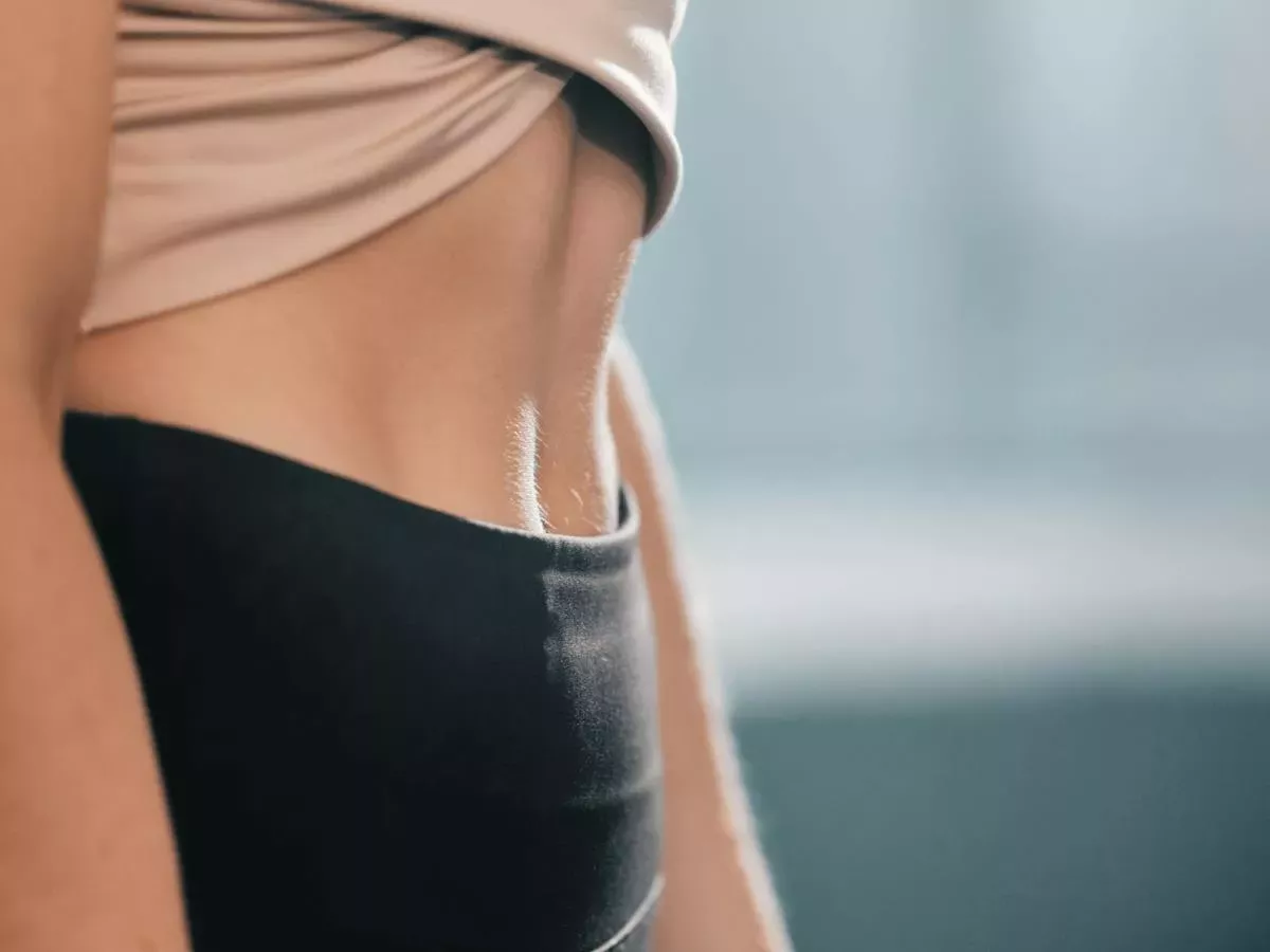 Bližnjice do ravnega trebuha brez odrekanja in telovadbe