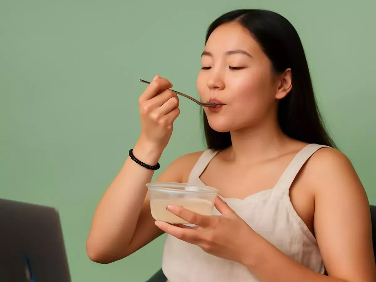 Ali je res škodljivo jesti pred spanjem?