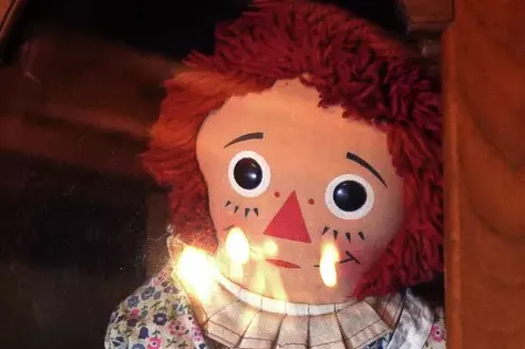 Annabelle se vrača – lutka, ki straši tudi izven filma
