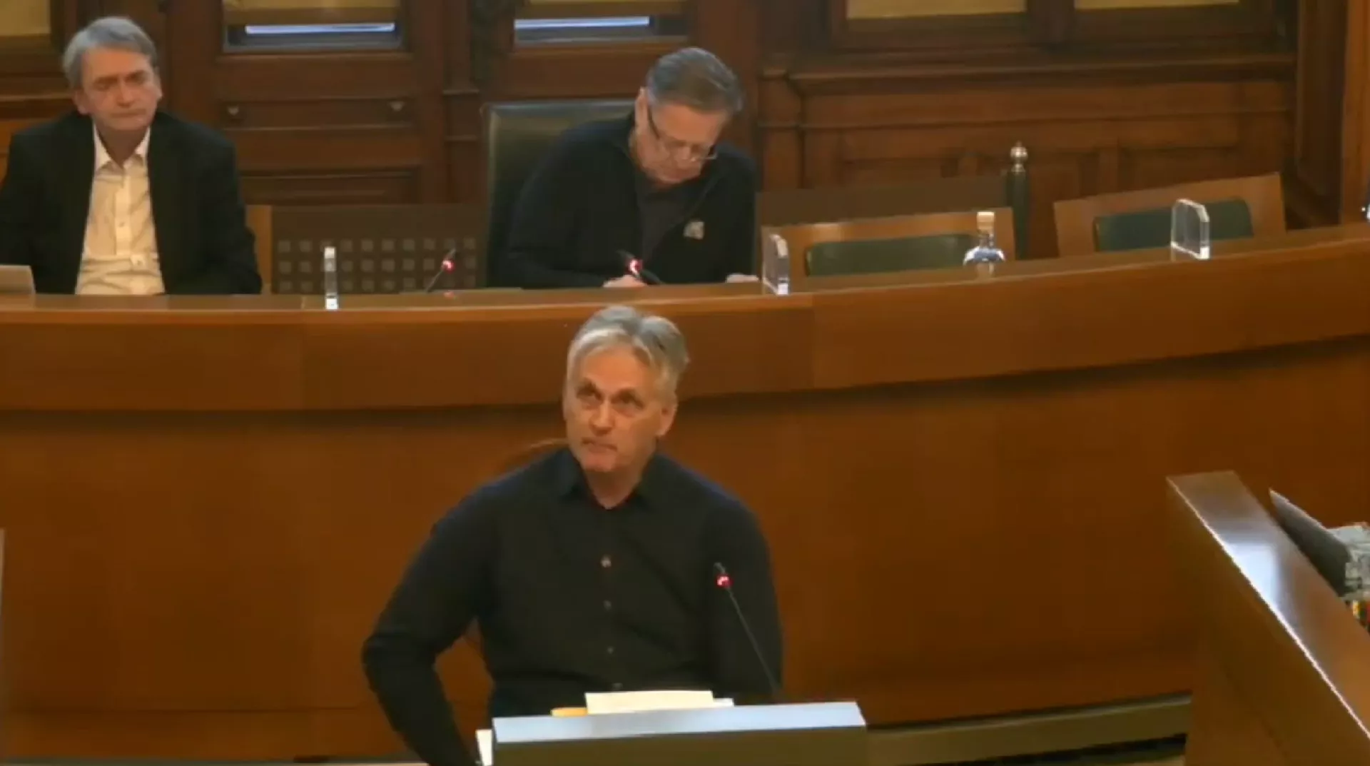 Z Jankovićem nov start diskreditacij, ki se lahko nadaljujejo z likvidacijami