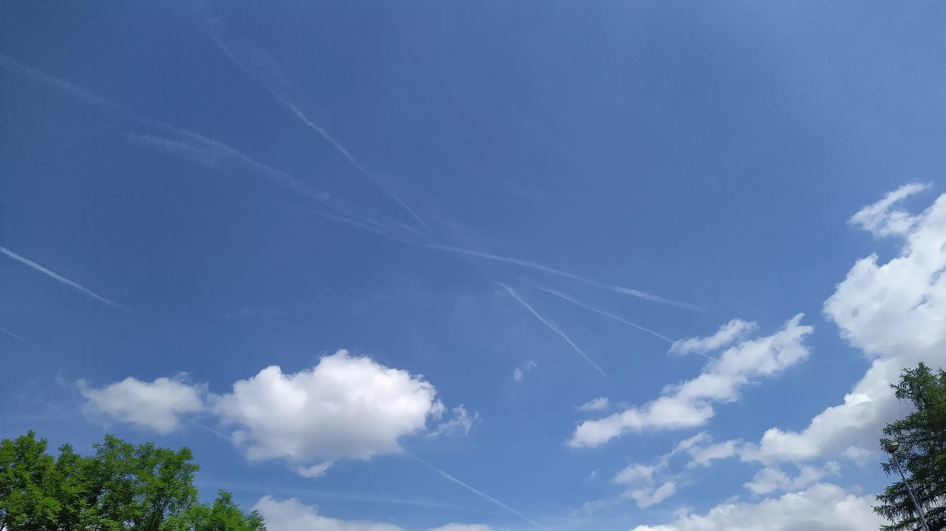 UMETNOST NA NEBU ...